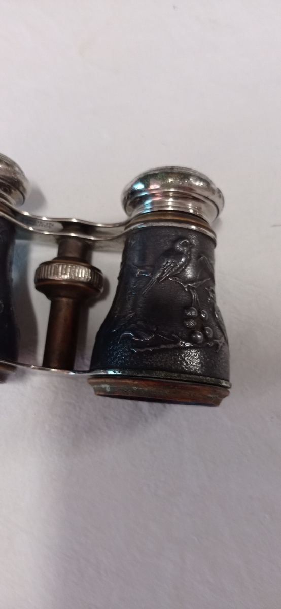 Binoculares muy antiguos