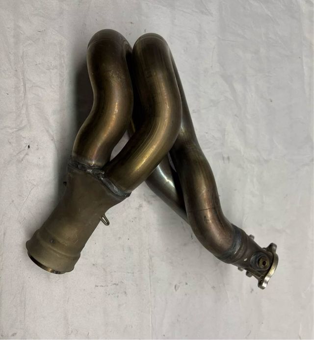 Panigale V4 18 21 colectores