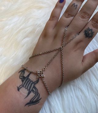 Pulsera anillo nudo de bruja