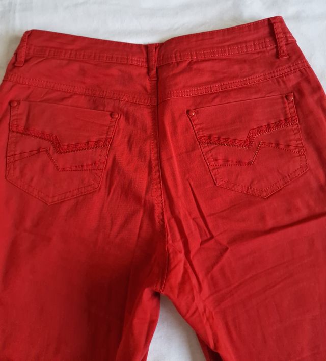 Pantalón rojo 5 bolsillos Youline
