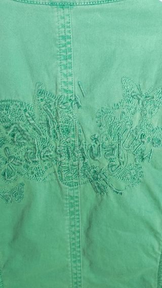 Cazadora vaquera Desigual verde 38