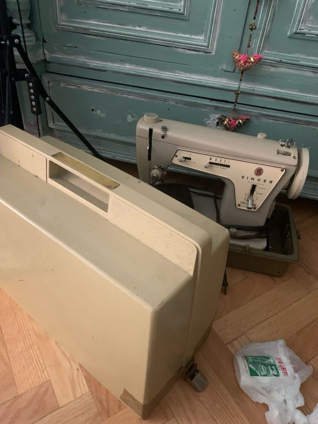 Máquina de coser Singer vintage modelo 237