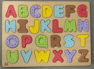 Puzzle encajable alfabeto mayúsculas