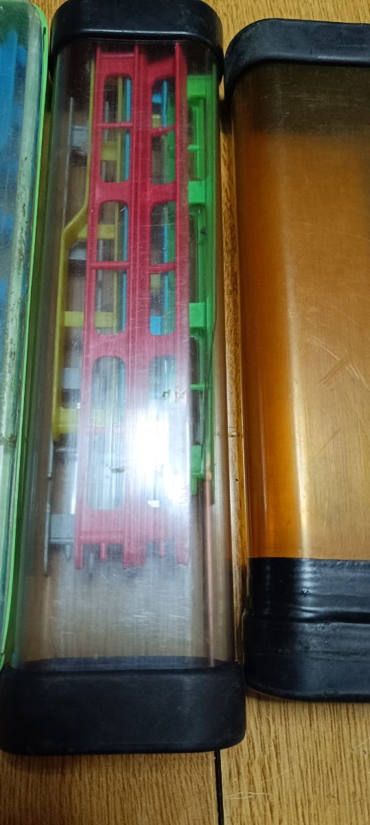 Porta lenza e borselli per pescare