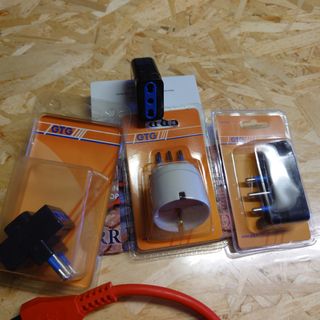 SetPresa elettrica+ 4 pezzi spine, prese