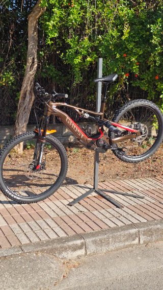 Bicicleta electrica  ebike con 2 años impoluta