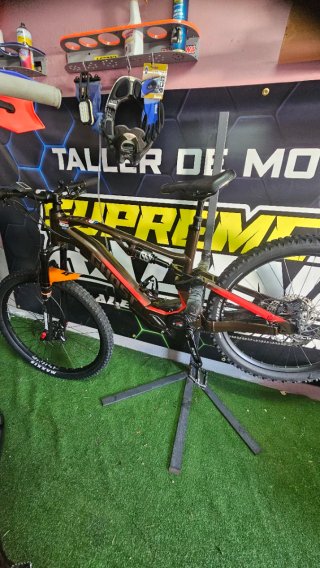 Bicicleta electrica  ebike con 2 años impoluta