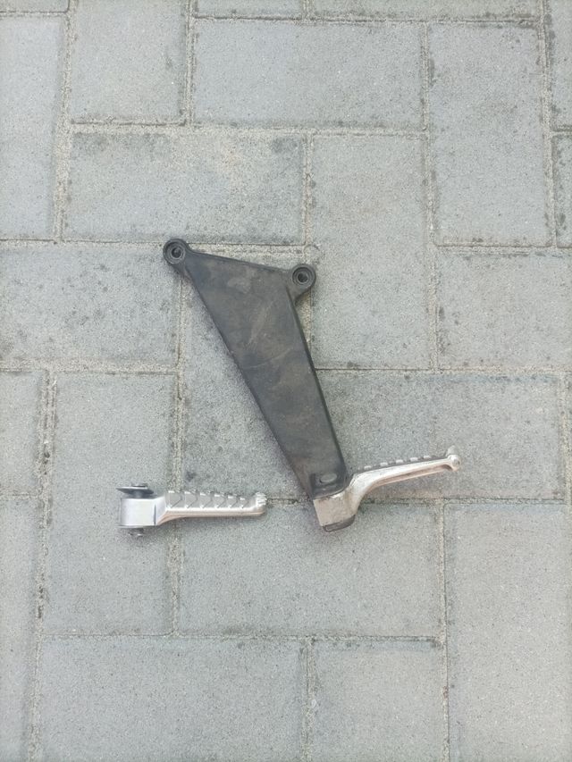 Pedane passeggero Aprilia RSV 1000