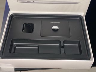 Caja vacia de macBook AIR