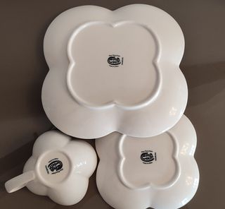 Tazza e piattini porcellana