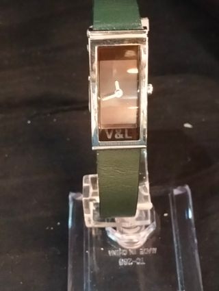 Reloj Victorio Lucchino Italia seminuevo