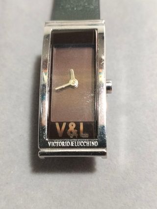Reloj Victorio Lucchino Italia seminuevo