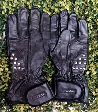 Guantes y casco