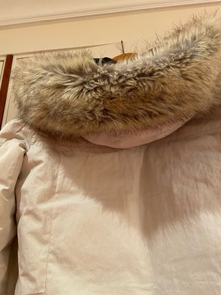 Cazadora plumas bueno