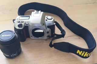 Cámara reflex Nikon f60