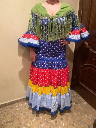 Vendo traje de flamenca si estrenar
