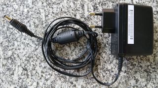 FUENTE ALIMENTACION 12V CORRIENTE CONTINUA 2A