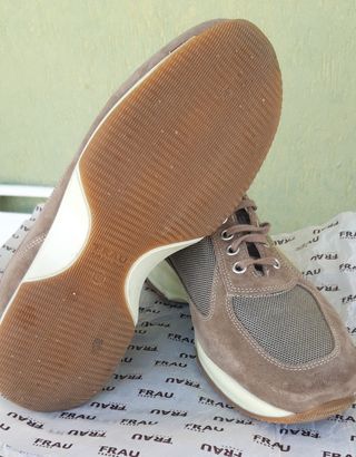Scarpe Frau di seconda mano per 25 EUR su Caltanissetta su WALLAPOP