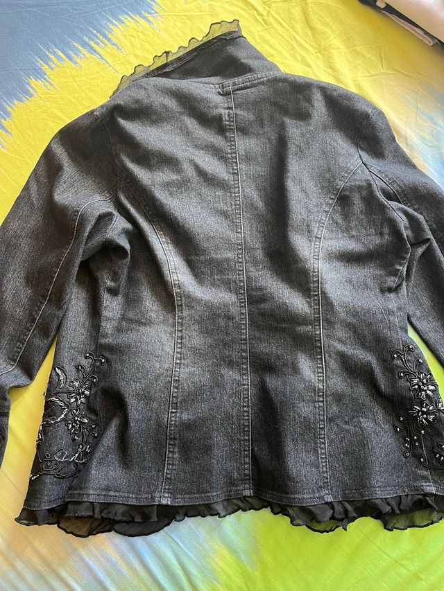 cazadora de chik paradox