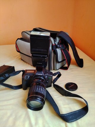 Cámara fotos antiguas con accesorios