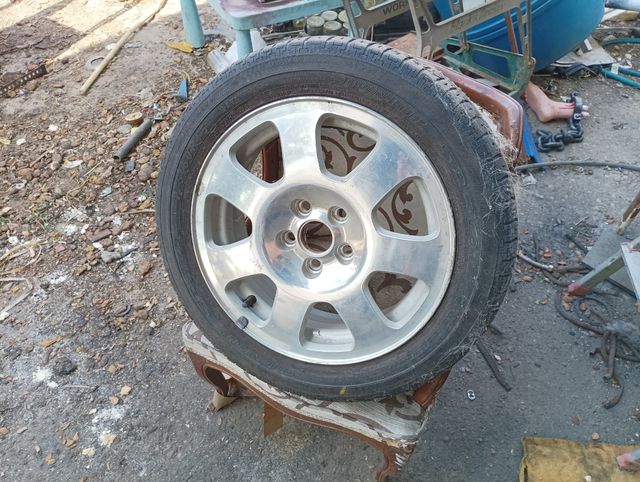 Llanta de aluminio Audi a2