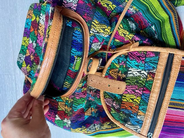 Mochila étnica artesanal boho colorida