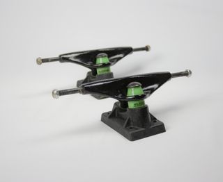 truck dealt bolt zorlac vintage