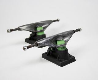 truck dealt bolt zorlac vintage