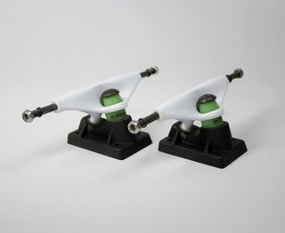 truck dealt bolt zorlac vintage