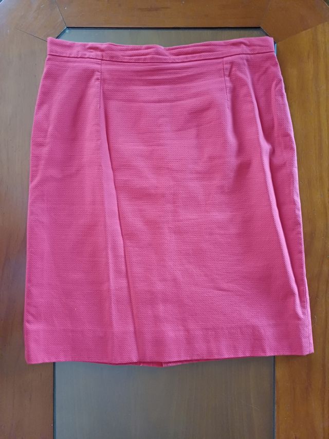 Traje falda y chaqueta