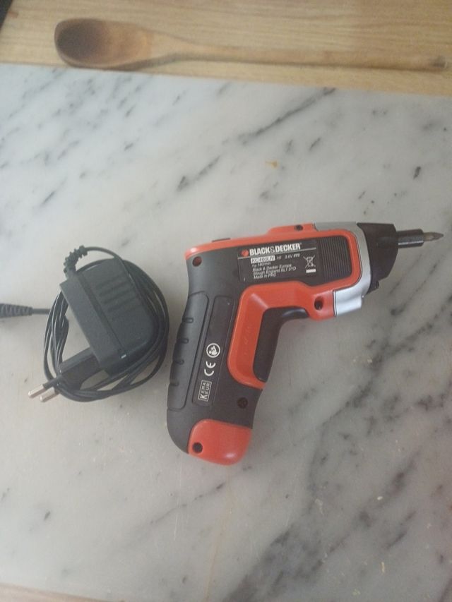 Atornillador Black y decker