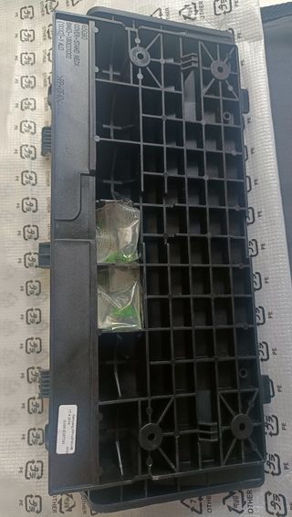 TV Samsung 65' soporte original