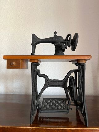 Maquina de coser , decoracion