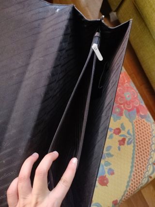 Maletín negro piel Calvin Klein

2x1 