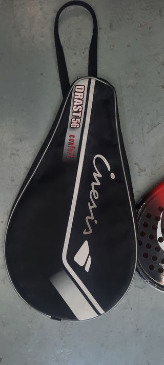 Raqueta de padel