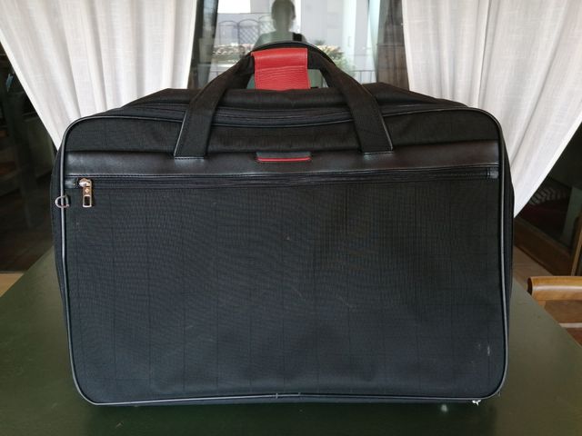 Borsa 24 ore Samsonite