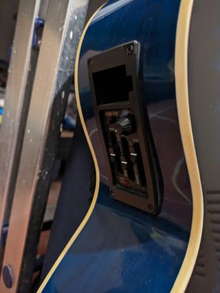 Guitarra electroacústica