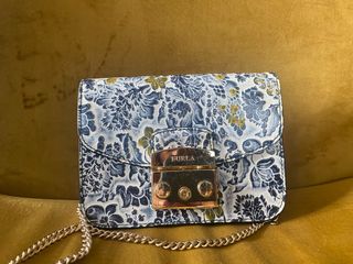 Ptecioso bolso FURLA