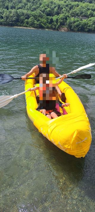 Kayak canoa hinchable. Piragua