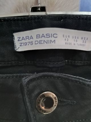 Vaquero negro Zara T42