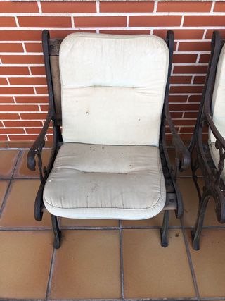 Mesa y sillas de forja