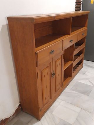 Aparador muy espacioso madera maciza