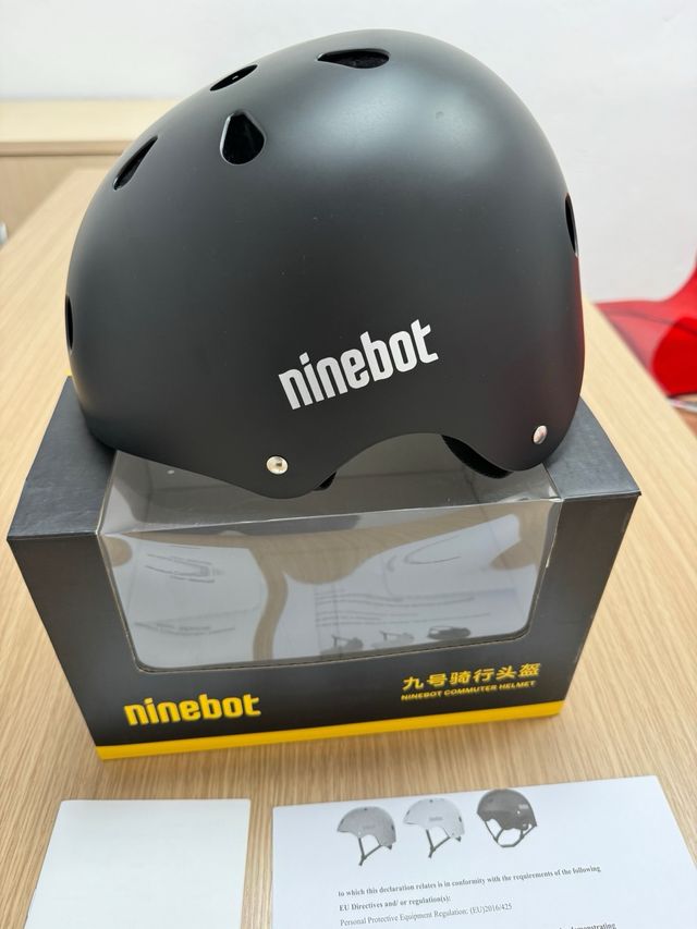 Casco nuevo SEGWAY-NINEBOT, Negro