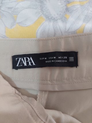 Pantalón Zara