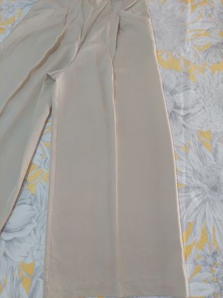 Pantalón Zara