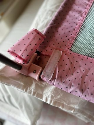 Barrera de cama de 150cm. Plegable 