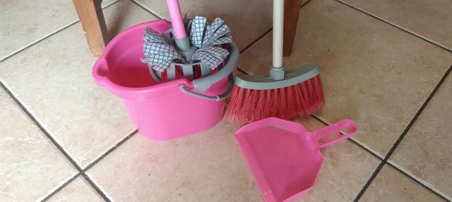 Secchiello per pulizia con accessori