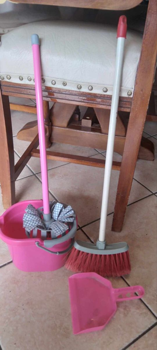 Secchiello per pulizia con accessori