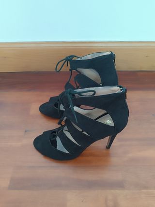 Zapatos negros tacón T39