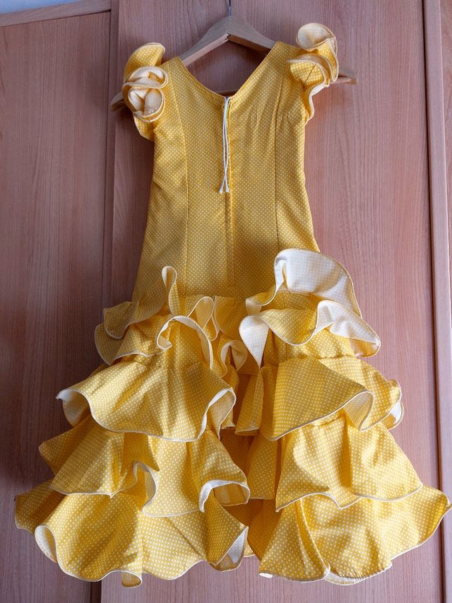 Traje de flamenca niña talla 4 amarillo